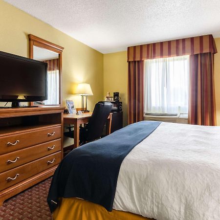 Rodeway Inn & Suites Jacksonville Near Camp Lejeune Eksteriør bilde