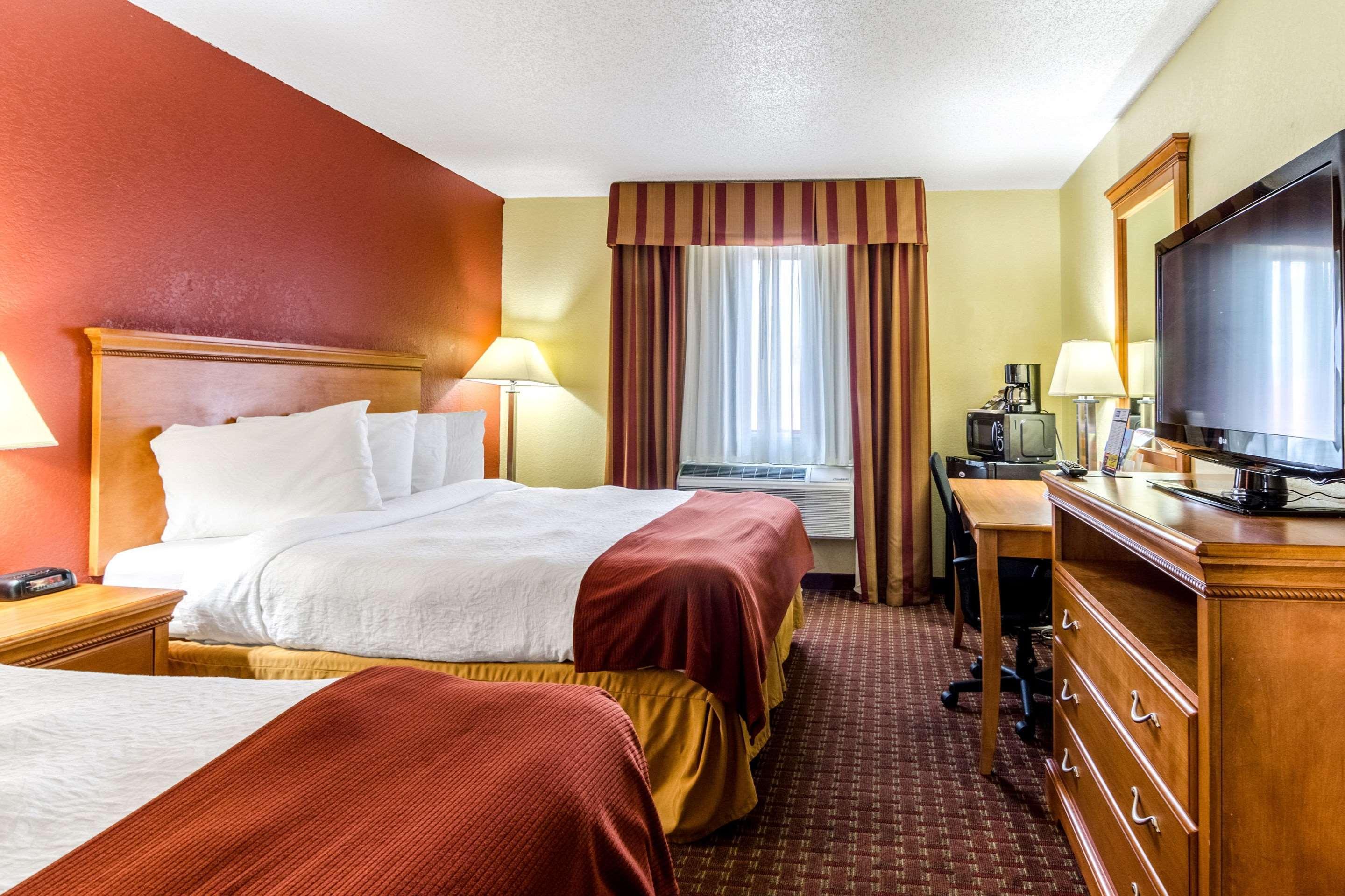 Rodeway Inn & Suites Jacksonville Near Camp Lejeune Eksteriør bilde