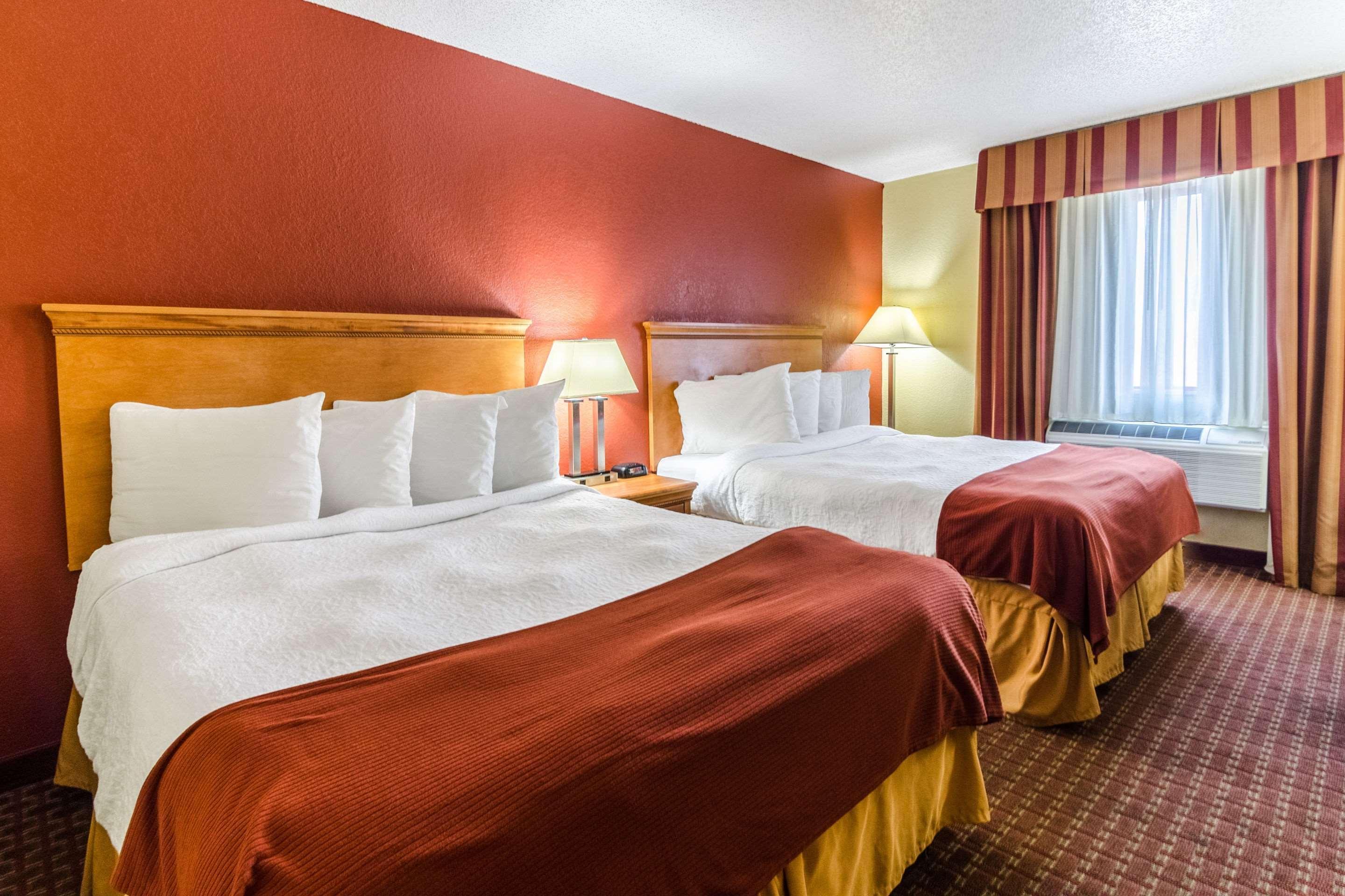 Rodeway Inn & Suites Jacksonville Near Camp Lejeune Eksteriør bilde