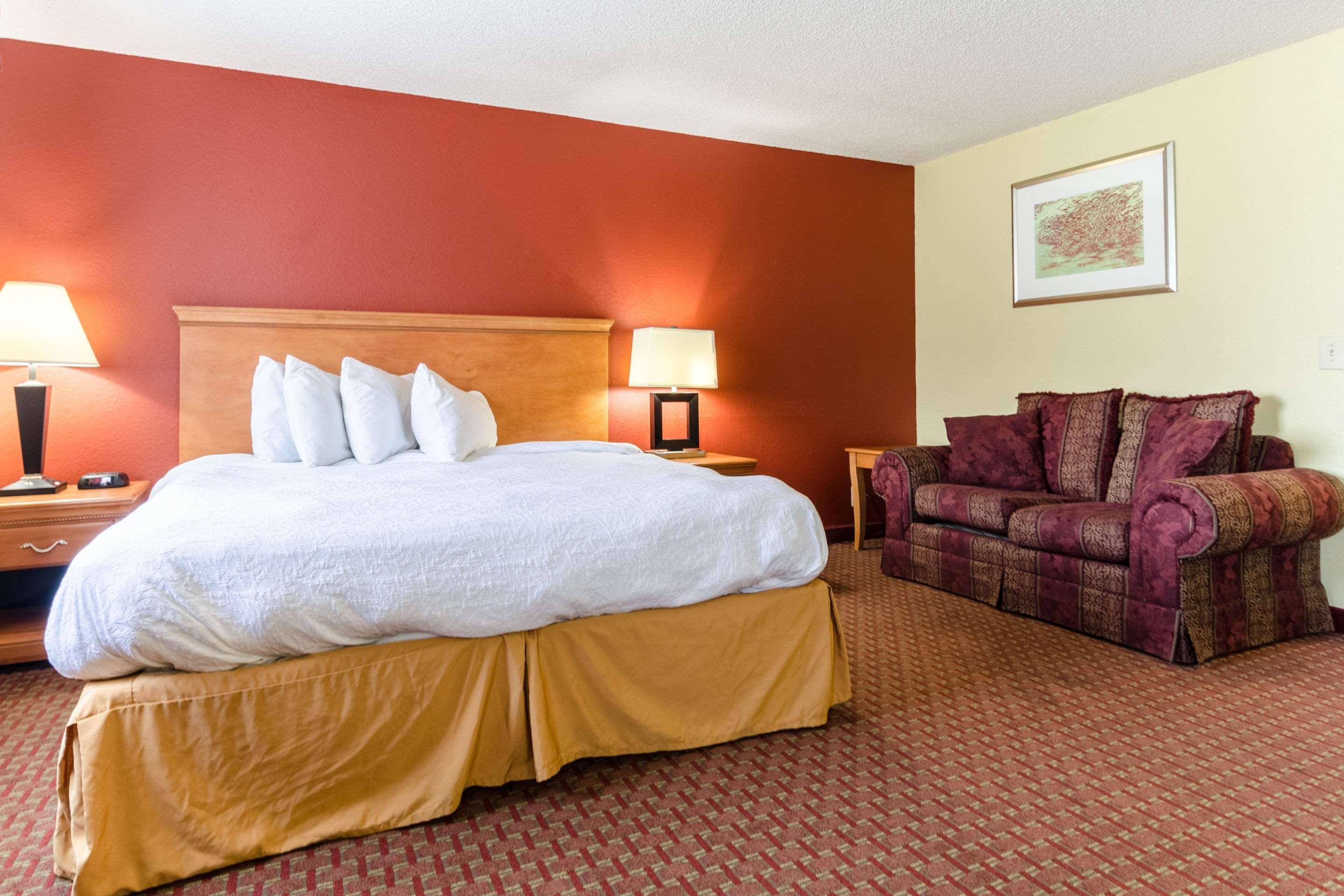 Rodeway Inn & Suites Jacksonville Near Camp Lejeune Eksteriør bilde