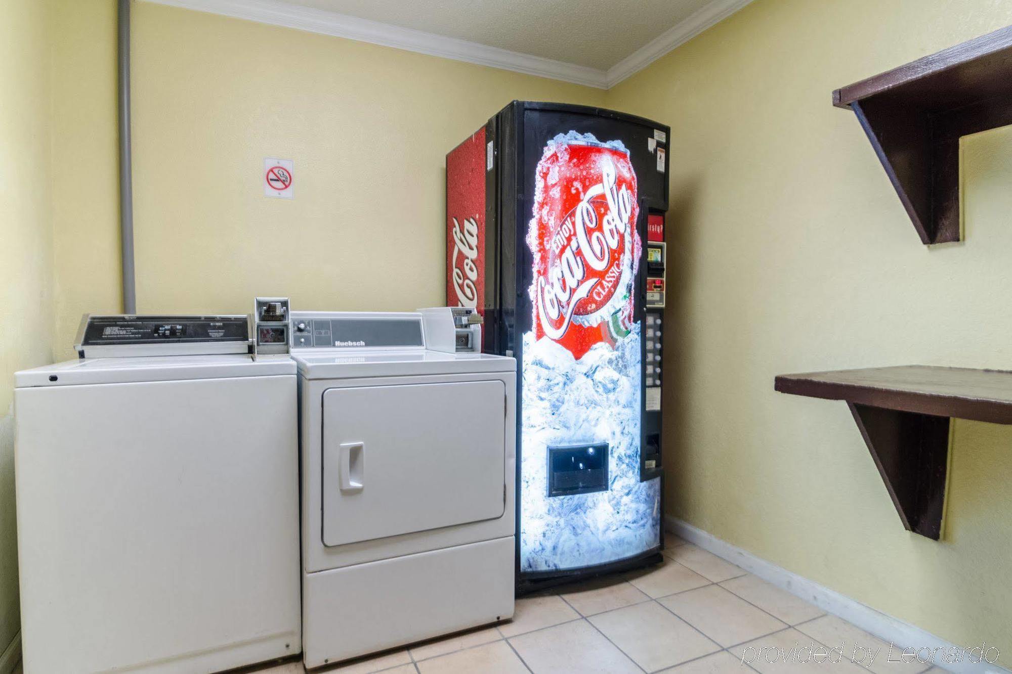 Rodeway Inn & Suites Jacksonville Near Camp Lejeune Eksteriør bilde